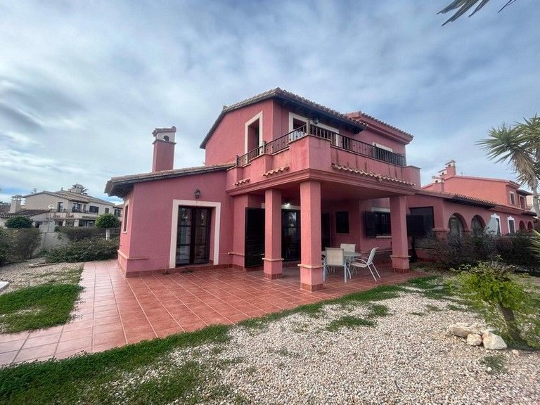 Villa for Sale in Hacienda Del Alamo Golf Resort, Murcia 1