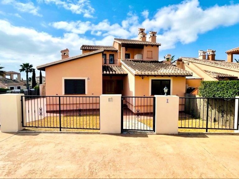 Villa for Sale in Hacienda Del Alamo Golf Resort, Murcia 4