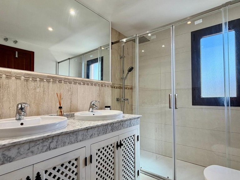 Villa for Sale in Hacienda Del Alamo Golf Resort, Murcia 19