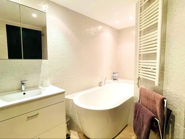 Villa for Sale in Hacienda Del Alamo Golf Resort, Murcia 23