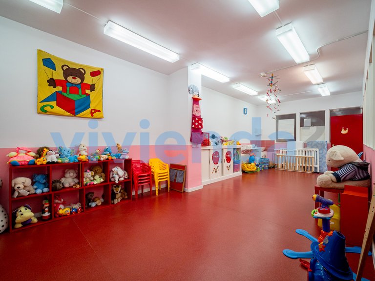 Commercial for Sale in Gaztambide, Madrid 22