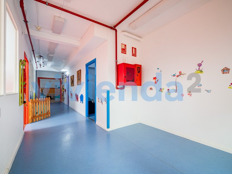 Commercial for Sale in Gaztambide, Madrid 25