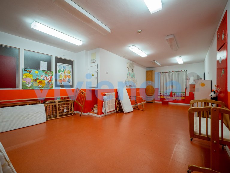 Commercial for Sale in Gaztambide, Madrid 1
