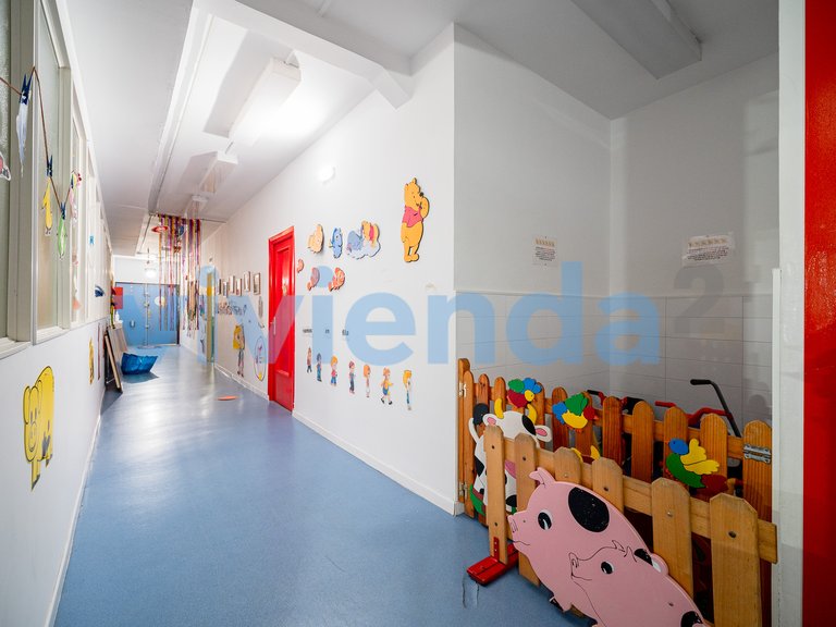 Commercial for Sale in Gaztambide, Madrid 36