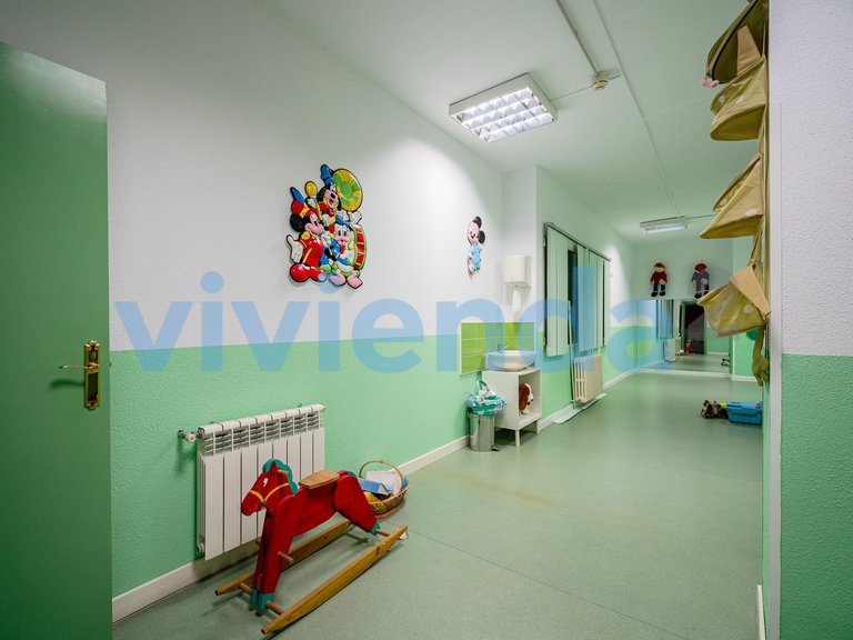 Commercial for Sale in Gaztambide, Madrid 31