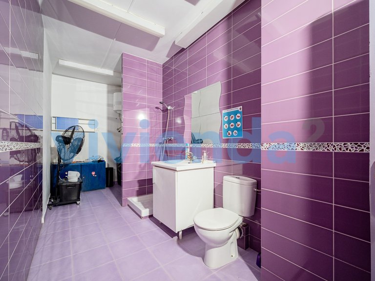 Commercial for Sale in Gaztambide, Madrid 14
