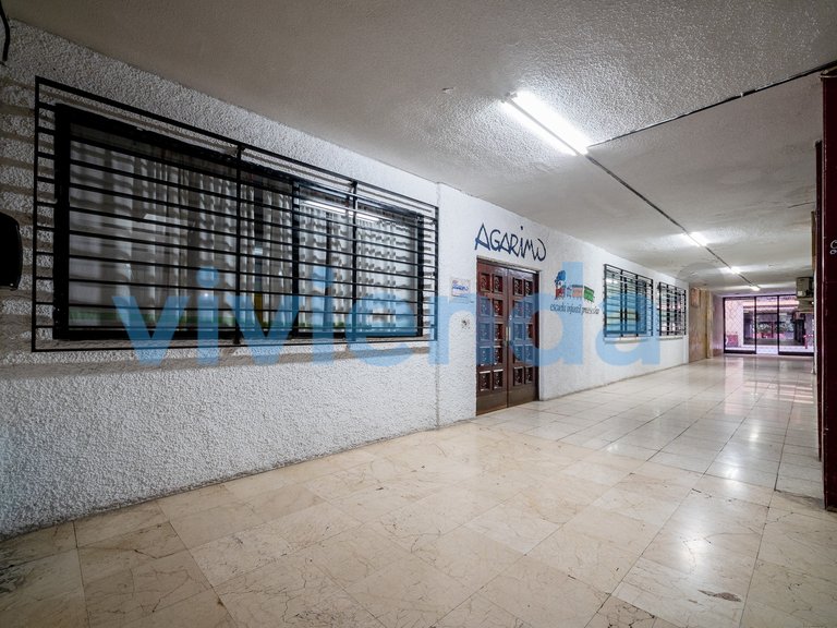Commercial for Sale in Gaztambide, Madrid 33