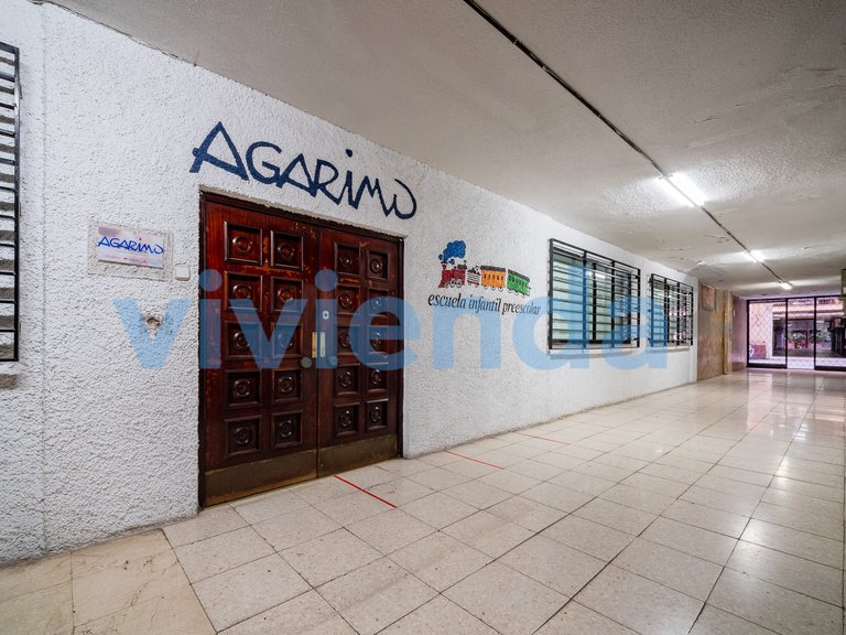 Commercial for Sale in Gaztambide, Madrid 29