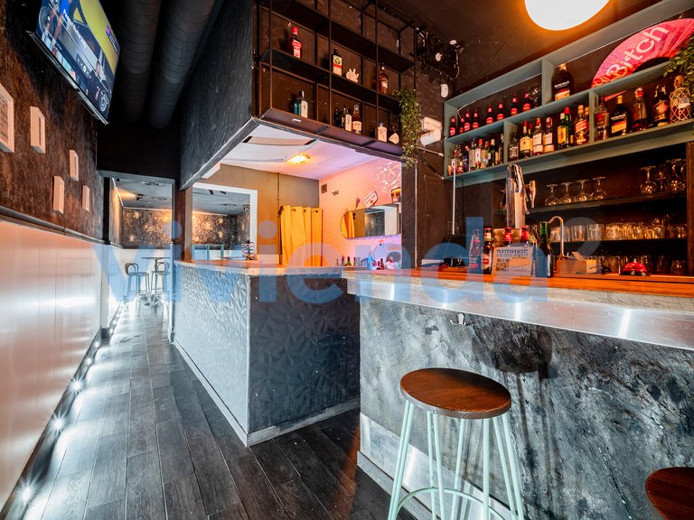 Commercial for Sale in Palacio, Madrid 3
