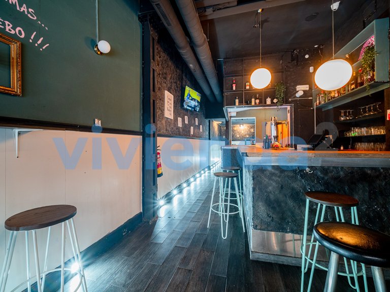 Commercial for Sale in Palacio, Madrid 5