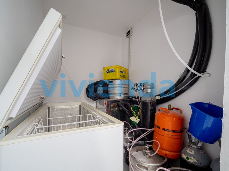 Commercial for Sale in Palacio, Madrid 7