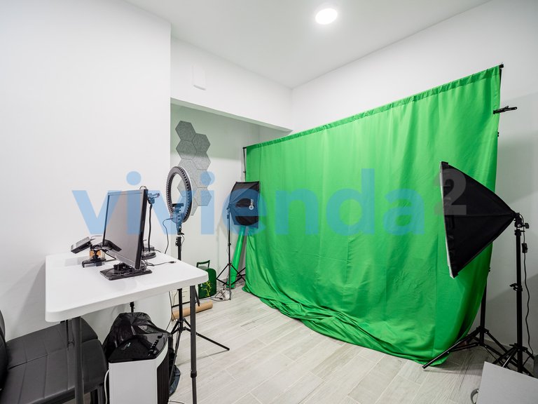 Commercial for Sale in Ventas, Madrid 15