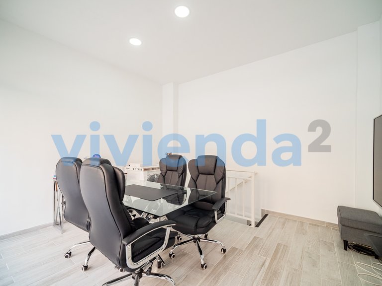 Commercial for Sale in Ventas, Madrid 12