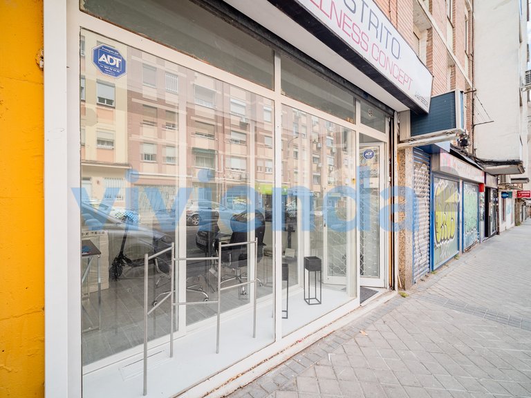 Commercial for Sale in Ventas, Madrid 2