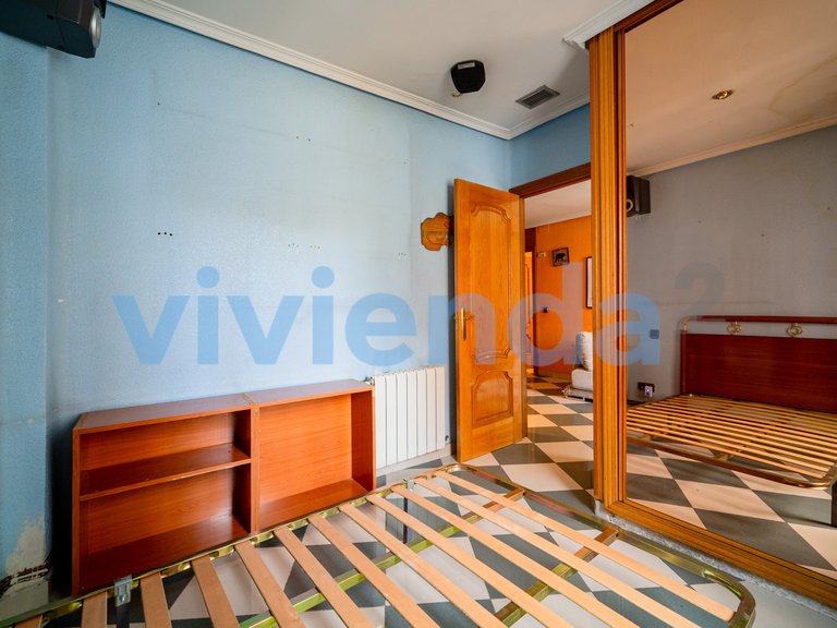 Town House for Sale in Ventas, Madrid 10