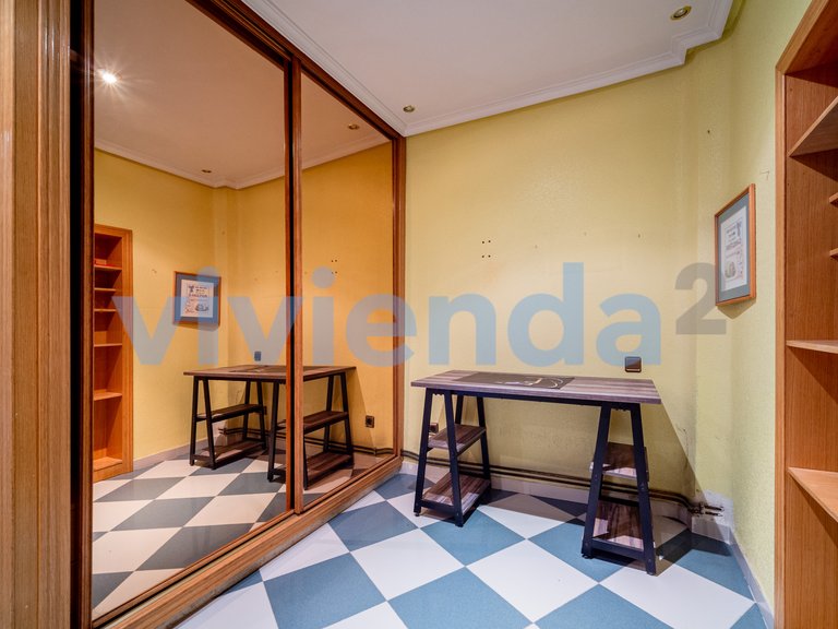 Town House for Sale in Ventas, Madrid 25
