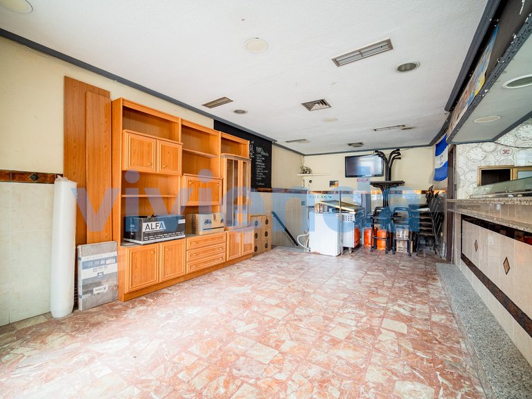 Town House for Sale in Ventas, Madrid 14