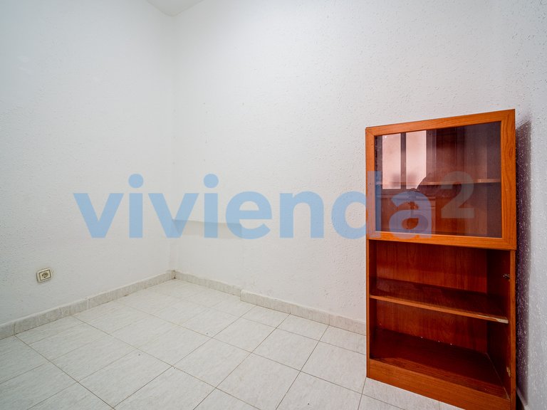 Apartment for Sale in Embajadores, Madrid 21