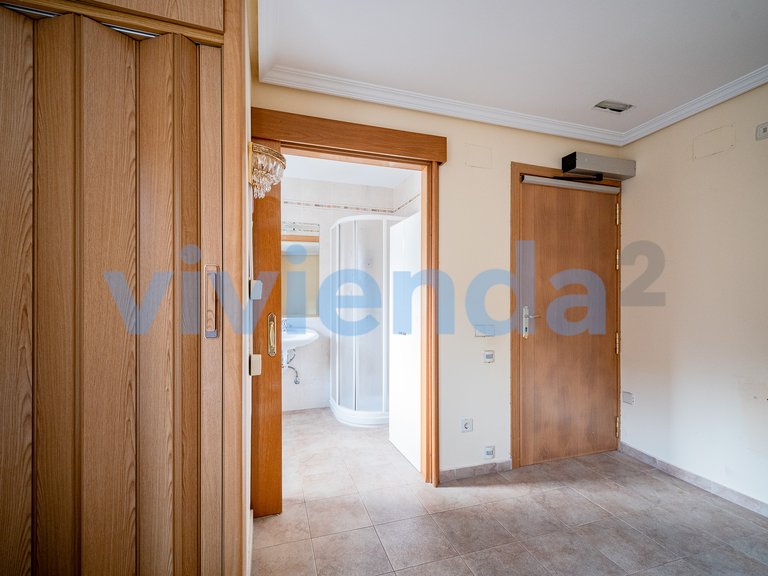 Apartment for Sale in Piovera, Madrid 28
