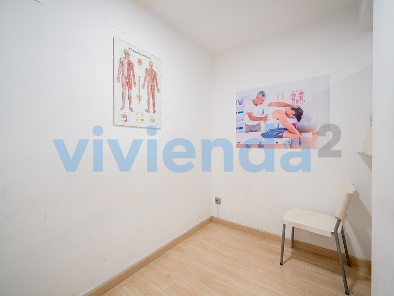 Commercial for Sale in Castillejos, Madrid 11