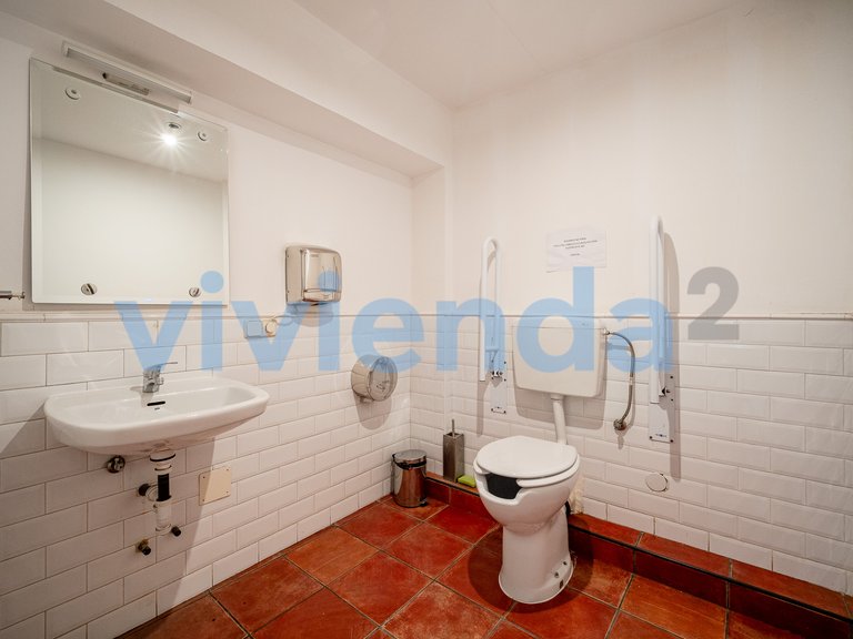 Commercial for Sale in Castillejos, Madrid 35