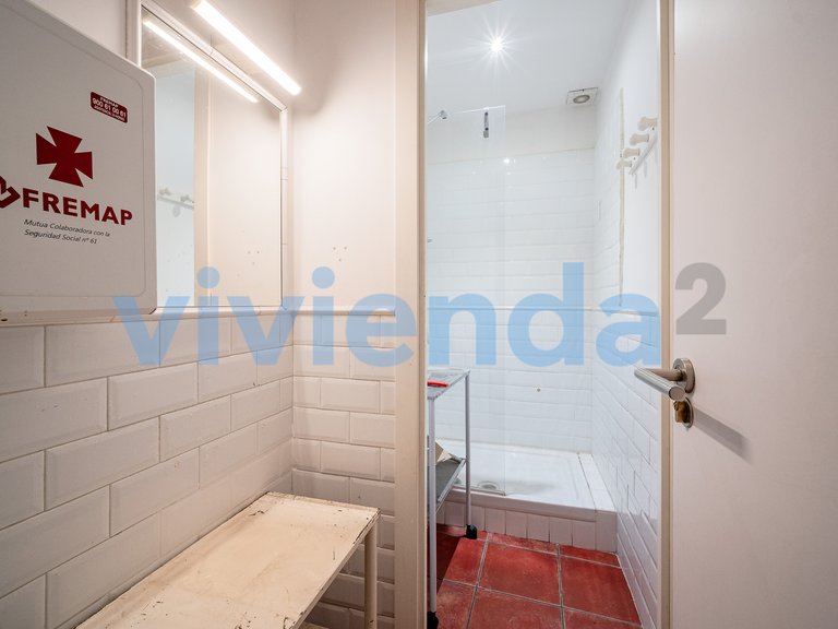 Commercial for Sale in Castillejos, Madrid 39