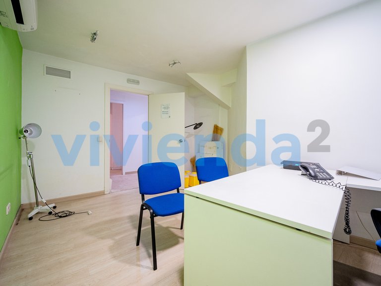 Commercial for Sale in Castillejos, Madrid 28