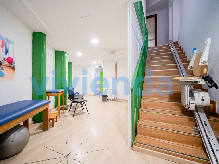 Commercial for Sale in Castillejos, Madrid 19