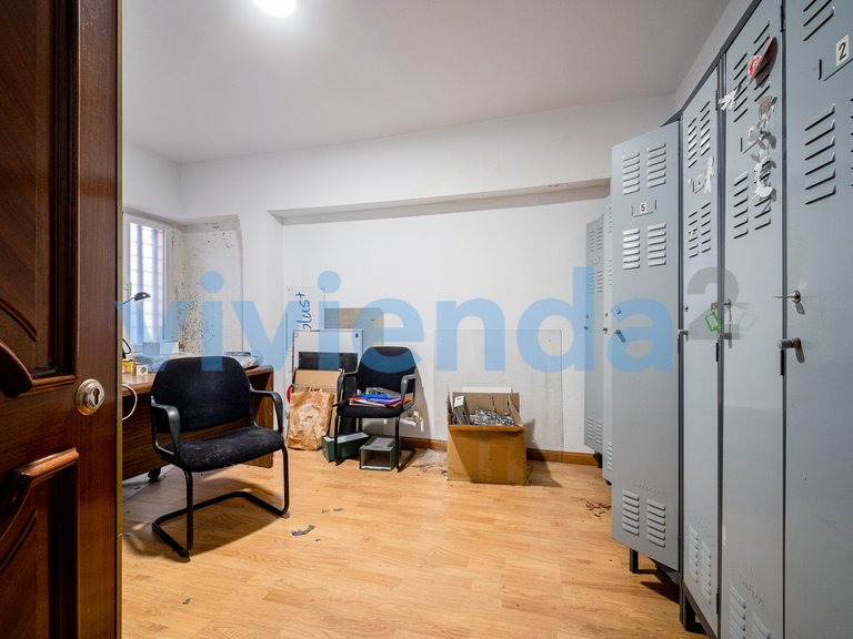 Commercial for Sale in Castillejos, Madrid 26