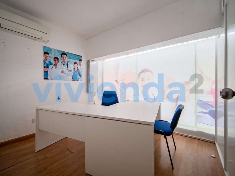Commercial for Sale in Castillejos, Madrid 29