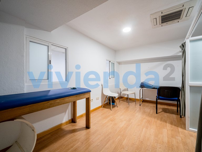Commercial for Sale in Castillejos, Madrid 3