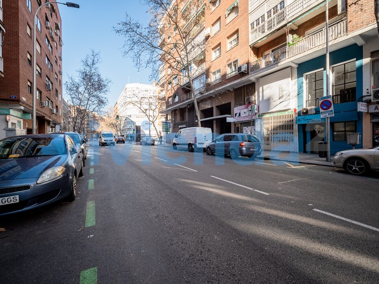 Commercial for Sale in Castillejos, Madrid 17
