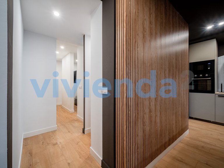 Apartment for Sale in Acacias, Madrid 5