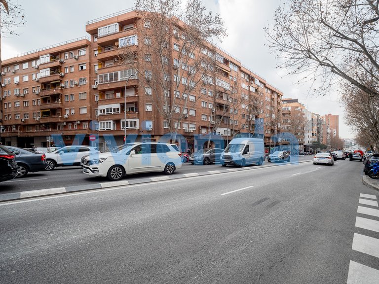 Apartment for Sale in Acacias, Madrid 35
