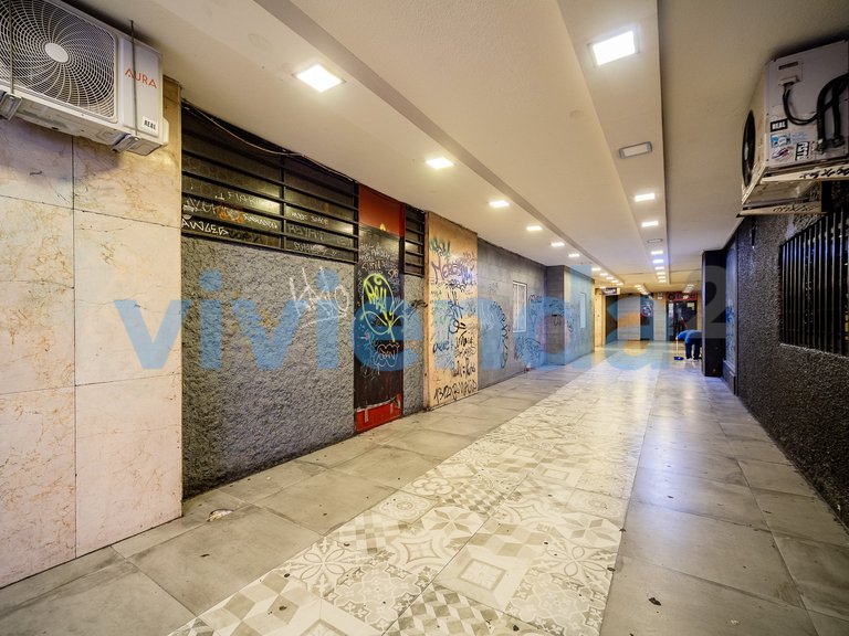 Commercial for Sale in Goya, Madrid 16