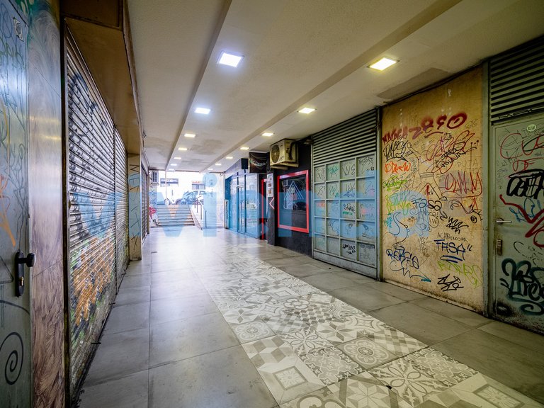 Commercial for Sale in Goya, Madrid 15
