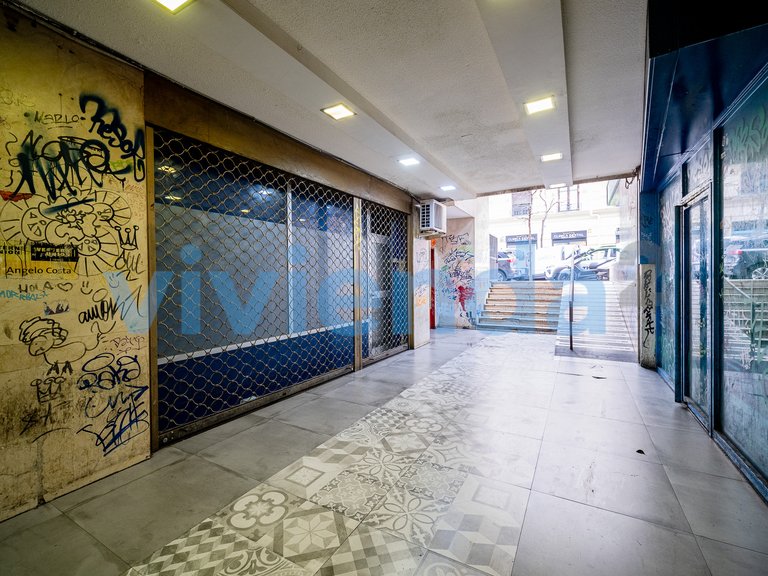 Commercial for Sale in Goya, Madrid 17