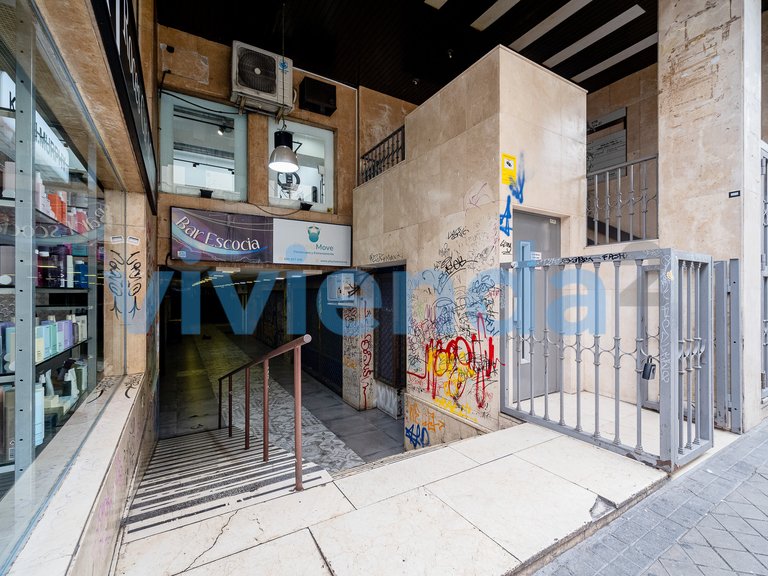 Commercial for Sale in Goya, Madrid 3