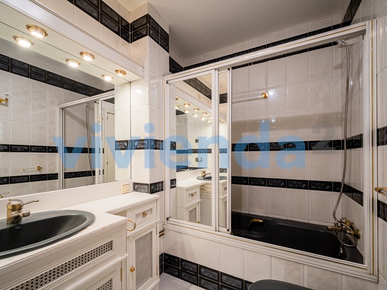 Apartment for Sale in Gaztambide, Madrid 20