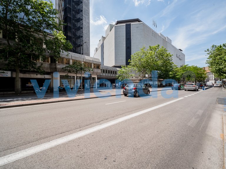 Apartment for Sale in Gaztambide, Madrid 36
