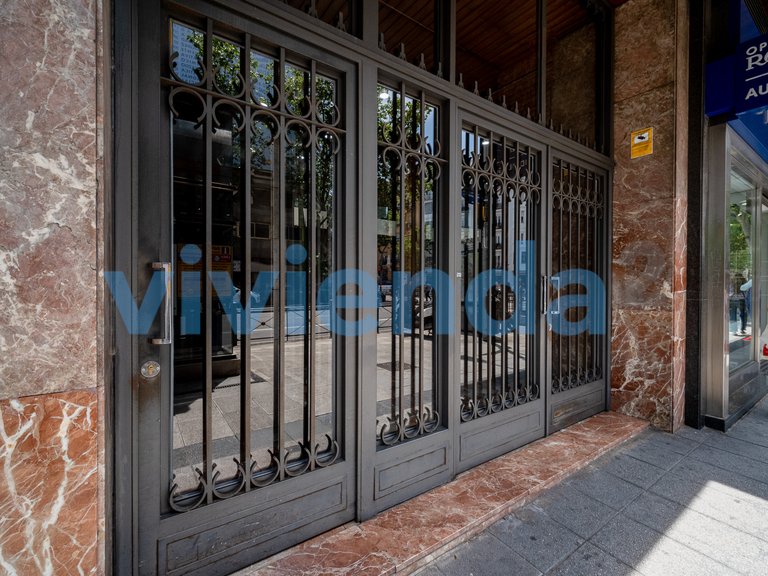 Apartment for Sale in Gaztambide, Madrid 38