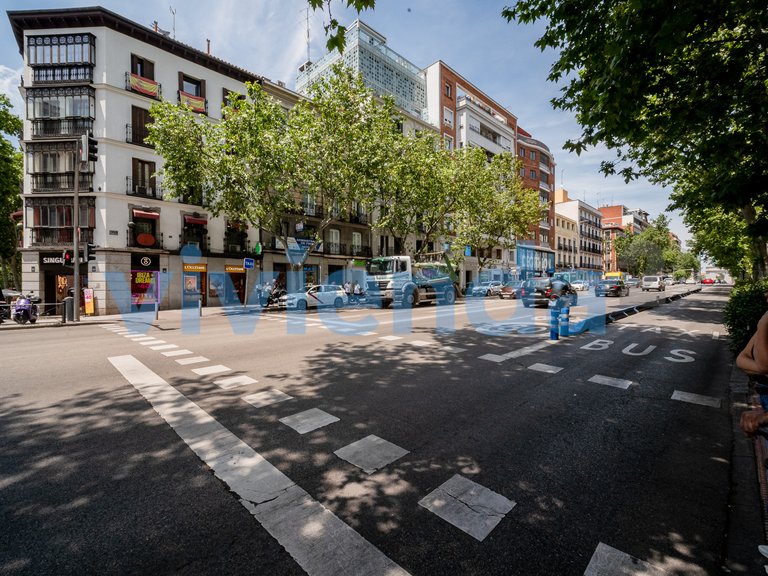 Apartment for Sale in Gaztambide, Madrid 39
