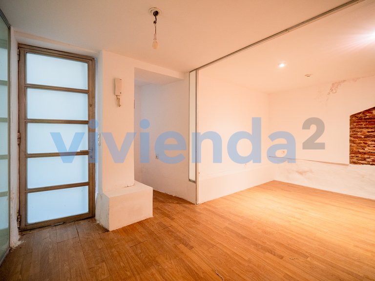 Commercial for Sale in Cortes, Madrid 3