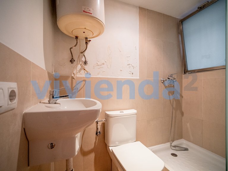 Commercial for Sale in Cortes, Madrid 20