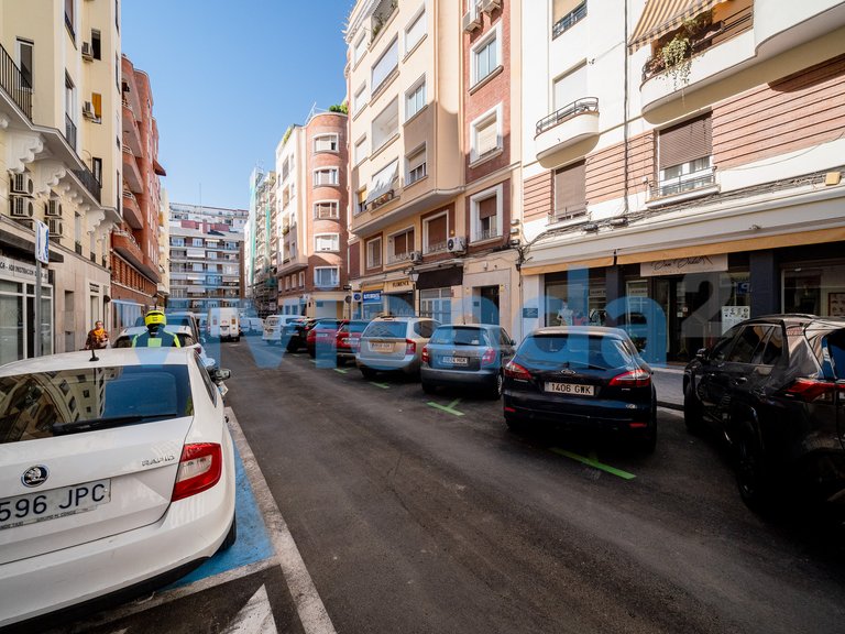 Apartment for Sale in Arapiles, Madrid 5