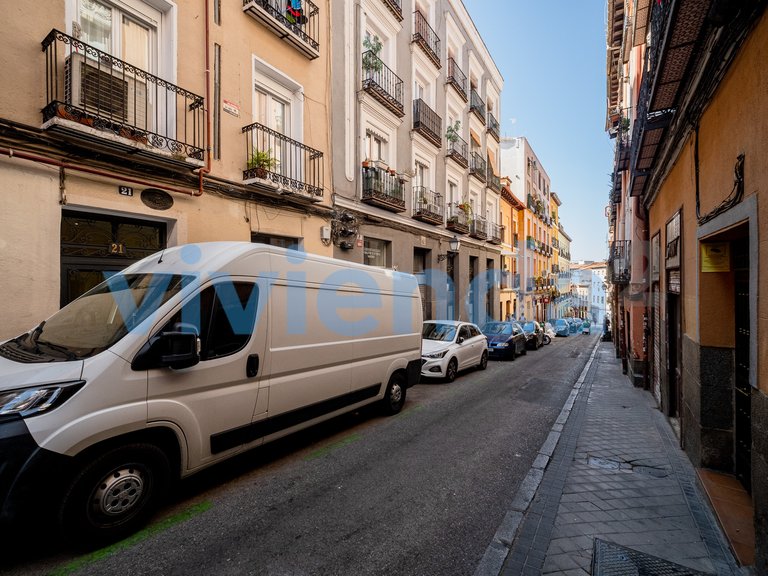Apartment for Sale in Embajadores, Madrid 24