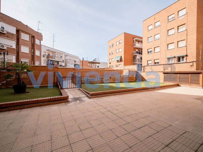 Apartment for Sale in Ventas, Madrid 9