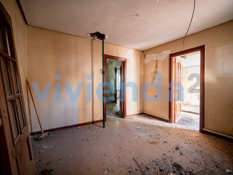 Apartment for Sale in Pueblo Nuevo, Madrid 12