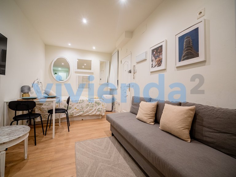 Apartment for Sale in Palacio, Madrid 1