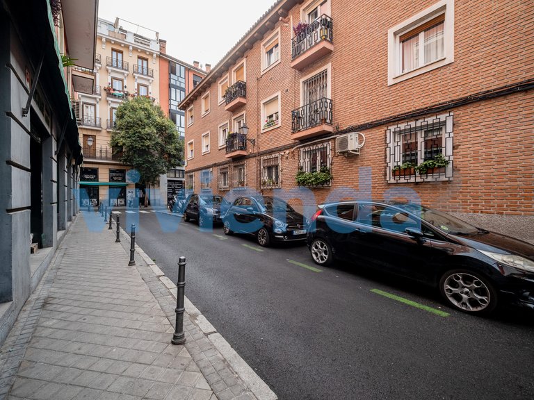 Apartment for Sale in Palacio, Madrid 19